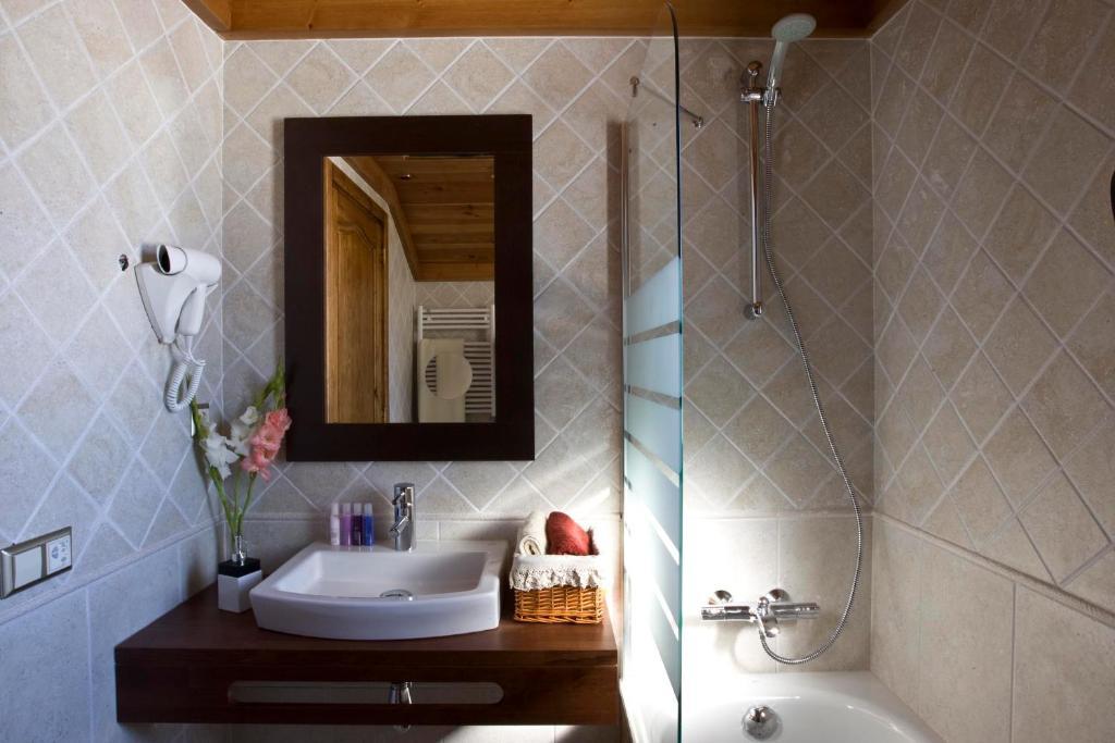 Apartaments Els Llacs Bordes d'Envalira Bilik gambar